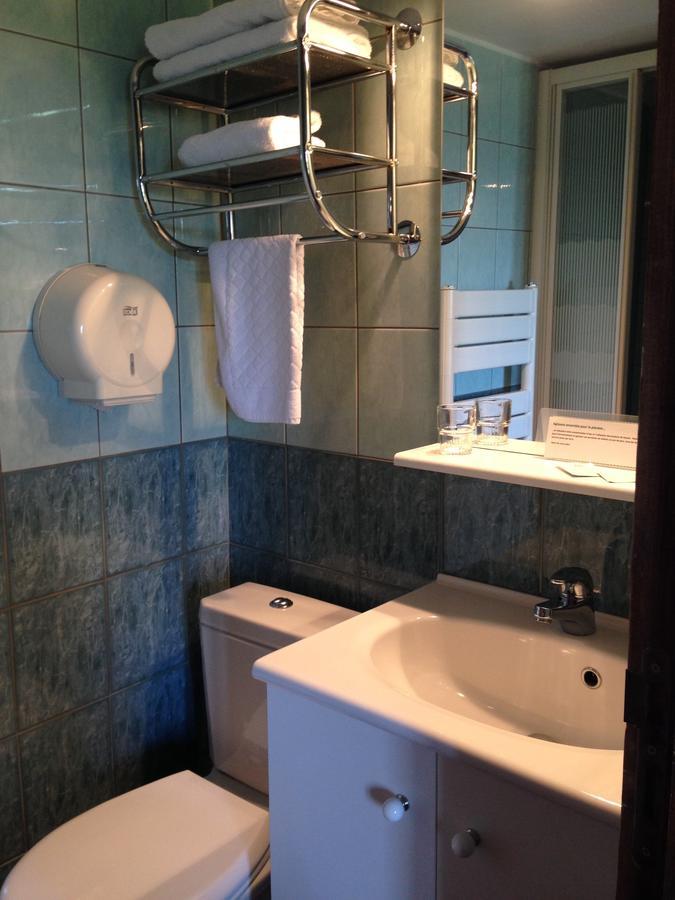 Auberge La Borie Nantes Room photo